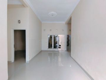 Rumah Siap Huni Lingkungan Cluster dekat Kampus UGM