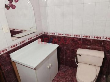 Vendo Amplia Casa En Urb. Mayorazgo - Ate, Límite Con La Molina