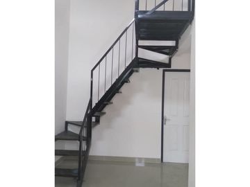 RUMAH MEZZANINE 3KAMAR TIDUR STRATEGIS DI METRO MARGAHAYU BANDUNG