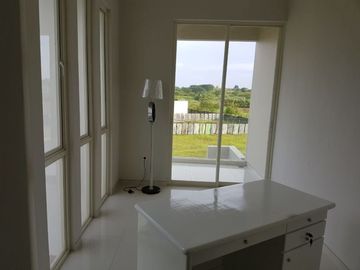 Dijual rumah Citraland Waterfront, Harga ciamik