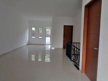 Rumah Strategis Setiabudi Dekat Gegerkalong dan Sarijadi