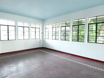 Outstanding Office Space in Trabajo St.Olympia Makati CB0057