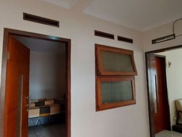 Rumah Asri Nyaman Di Cigadung Dekat UNIVERSITAS PAJAJARAN 5 MENIT KE TUBAGUS ISMAIL DAN DAGO RESORT.