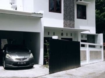 DIJUAL RUMAH DEKAT UII TERPADU JL KALIURANG