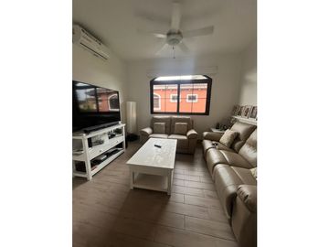 EL DORAL - VENDO O ALQUILO ESPECTACULAR CASA - COSTA SUR