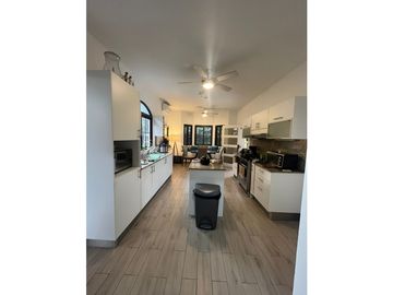 EL DORAL - VENDO O ALQUILO ESPECTACULAR CASA - COSTA SUR