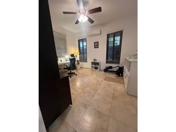 EL DORAL - VENDO O ALQUILO ESPECTACULAR CASA - COSTA SUR