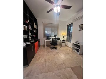 EL DORAL - VENDO O ALQUILO ESPECTACULAR CASA - COSTA SUR
