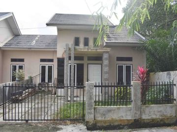 DIJUAL RUMAH MEWAH 1 LANTAI TYPE 65/152 DI JL.PESANTREN