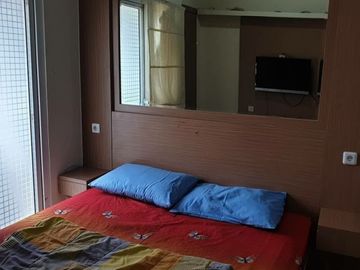 Apartemen bulanan full furnish dan wifi ready green pramuka