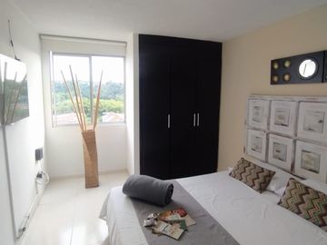 APARTAESTUDIO AMOBLADO EN ARRIENDO EN LA AV SUR/PEREIRA