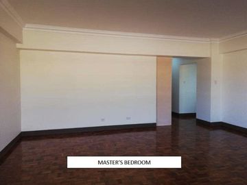 For SALE: 4 Bedroom in Washington Tower Paranaque City