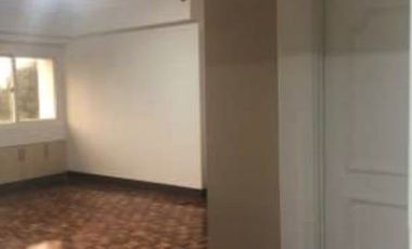 For SALE: 4 Bedroom in Washington Tower Paranaque City