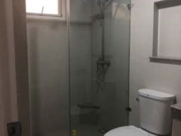 For SALE: 4 Bedroom in Washington Tower Paranaque City