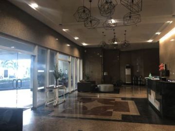 For SALE: 4 Bedroom in Washington Tower Paranaque City