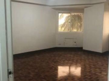For SALE: 4 Bedroom in Washington Tower Paranaque City