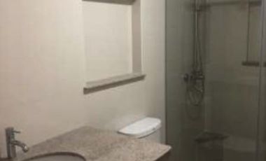 For SALE: 4 Bedroom in Washington Tower Paranaque City