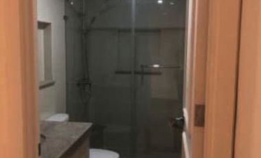 For SALE: 4 Bedroom in Washington Tower Paranaque City