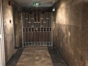For SALE: 4 Bedroom in Washington Tower Paranaque City