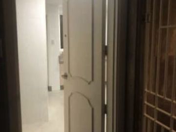 For SALE: 4 Bedroom in Washington Tower Paranaque City
