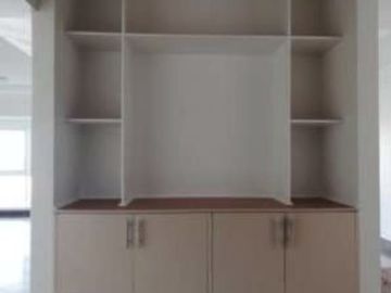 For SALE: 4 Bedroom in Washington Tower Paranaque City