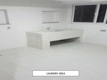 For SALE: 4 Bedroom in Washington Tower Paranaque City