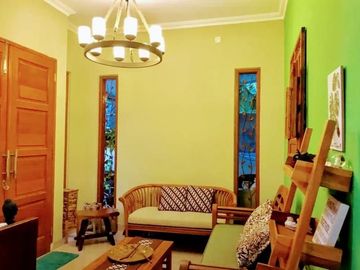Rumah di Lebak Bulus, Jakarta Selatan. Ada Kolam Renang