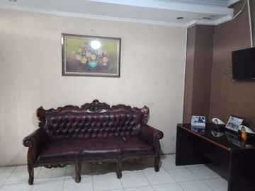 Rumah Bagus 3 Lantai Siap Huni di Sayap Jalan Somawinata Tanimulya Ngamprah Bandung Barat
