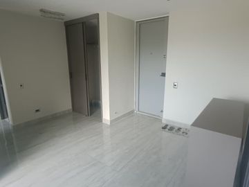 apartamento en arriendo en la mina. Cod A515667
