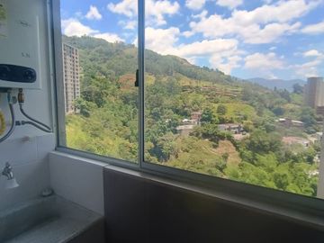 apartamento en arriendo en la mina. Cod A515667
