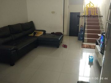 cepat Rumah Cisaranten Dengan sebagian isinya | SUKARNA