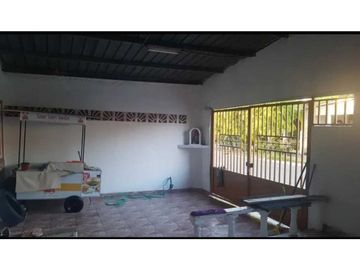 VENDO CASA VACIA EN VILLA ZAITA 187 M2
