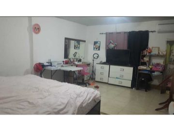VENDO CASA VACIA EN VILLA ZAITA 187 M2