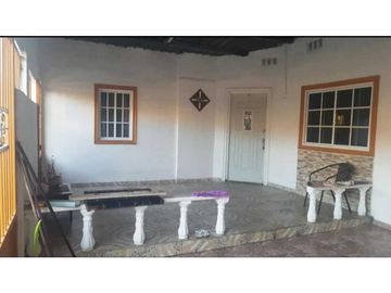 VENDO CASA VACIA EN VILLA ZAITA 187 M2