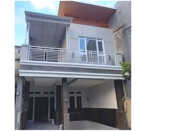 Hunian Rumah SIAP HUNI 2Lantai Hadap Utara Di Antapani Kidul
