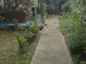DIJUAL RUMAH HITUNG TANAH DI CIPUTAT