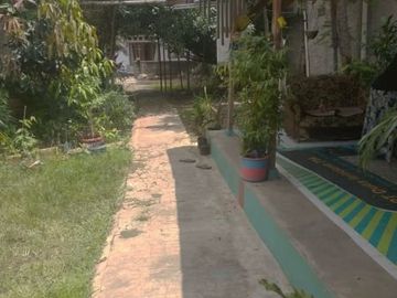 DIJUAL RUMAH HITUNG TANAH DI CIPUTAT