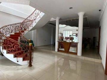 DIJUAL CEPAT !! Rumah Mewah Bagus dan Rapih, Kelapa Nias, HargOk Bisa Nego