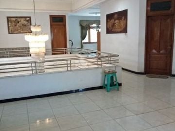 Rumah strategis dekat UNIKA bisa untuk kos2an