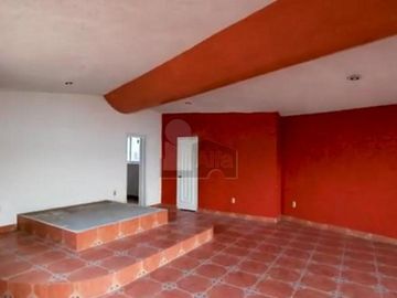 Casa en Venta en residencial del circuito del Lago, Tequesquitengo, Jojutla, Morelos.