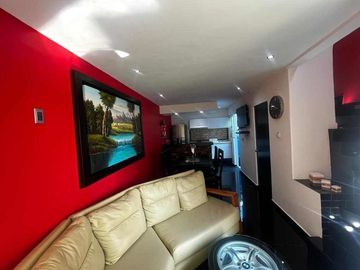 Casa frente a la alberca, Remodelada.  A 10 min del Tec de Monterrey