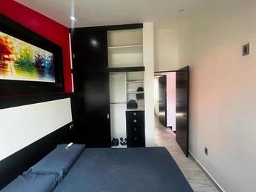 Casa frente a la alberca, Remodelada.  A 10 min del Tec de Monterrey