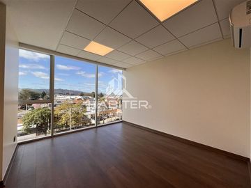 COD39968 Venta Oficina en Edificio K-Business
