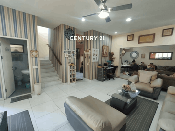 Rumah Elegan 2 Lantai Di Alamanda JGC LB 200m Full Furnished