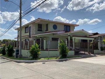 TERRAZAS DE BRISAS DEL GOLF CASA DE ESQUINA EN VENTA (6)
