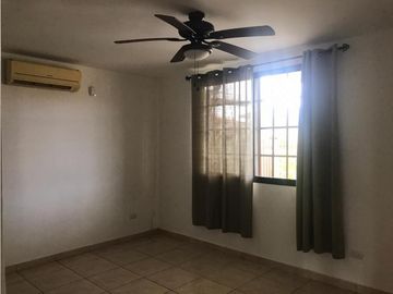 TERRAZAS DE BRISAS DEL GOLF CASA DE ESQUINA EN VENTA (6)