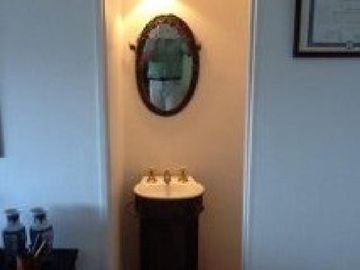 DPTO EN DUPLEX, BAULERA Y TOILETTE MUY LUMINOSO, TODO A LA CALLE  APTO PROFECIONAL