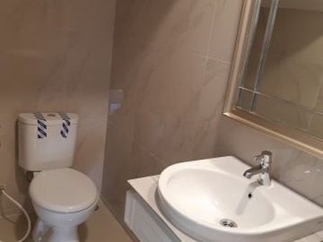 Rumah Dijual Di Parung Panjang. 2 Lantai, 700 Jtan.