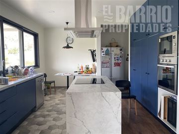 Casa en Venta en La Reserva/ Las Canteras-Chicureo