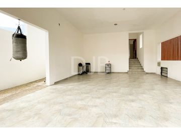 VENTA DE CASA CON PISCINA $998.000 #509